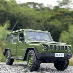 Diecast Model 1 32 BJ80 SUV Alloy Car Toy Vehicle Sound and Light Pull Back Metal Simulation Collection Gifts Toys for Boys 230802