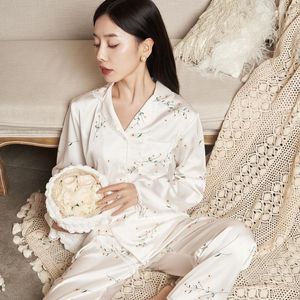 Kvinnors sömnkläder 2023 Pyjamas Set High Quality Luxury Daisy Flowers Print Loose Silk Like Nightwear Leisure Homewear Femme