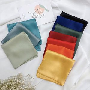 Schals DANKEYISI Damen Seidenschal Quadratisches Stirnband Weibliche Hijab Bandanas Foulard Haartasche Band Büro Dame Taschentuch