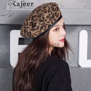 Chapéus Stingy Brim Kajeer Leopard Boina Feminino Outono Inverno Chapéus Para Mulheres Pintor Vintage Boné Plano Boina Feminina Moda Couro PU Gorro J230802