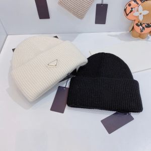 wholesale Winter caps Hats Womens bonnet Thicken with Real Warm Girl beanie snapback Knitted hat