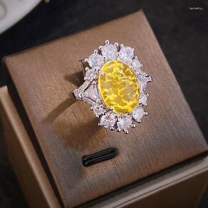 Cluster Anéis Retrô Luxo Real Simulação Safira Amarelo Cor Azul Para Mulheres Anel De Casamento Prata Moda