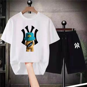 Herrspåriga Korea Style Summer Short Set Cotton Bear Graphic Tshirts Shorts Set Luxury Mens Tees Suits Tracksuits Overdimasy Streetwears 230801