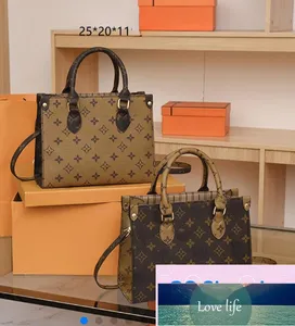 Högkvalitativ designer Totväskan Purses Woman Handbag Tote Beach Bag Luxurys Designers Väskor