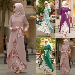 Kvinnor bär Mellanöstern Malay Southeast Asian Vintage Print långärmad stor svängklänning