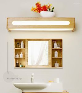 Lampy ścienne nordycka kreatywna lampa LED schody drewniane solidne sypialnia nocne lustro łazienkowe przednie wyposażenie oświetlenia