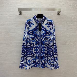 2023 Blusa de Algodão com Estampa Paisley Azul Verão Camisa Vermelha Manga Longa Gola Com Lapela Abotoado Soie Top Camisas B3Q112121