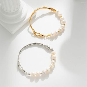 Strand Bohemian oregelbundna naturliga sötvattenpärlsarmband för kvinnor flickor boho armband fest smycken gåvor