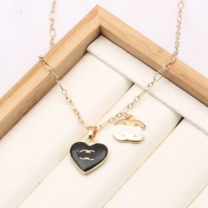 20Style Luxury Designer Brand Double Letter Pendant Necklaces Chain 18K Gold Plated Heart Pendant Sweater Newklace for Women Wedding Jewerlry Accessories