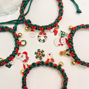 犬の首輪1pcクリスマス飾るクリエイティブペット蝶ネク