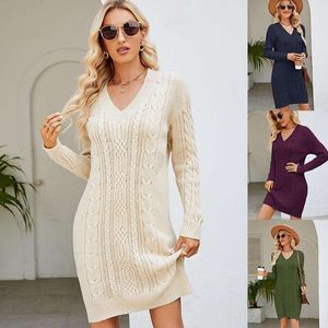 Frauen Reine Farbe V-ausschnitt Lange Woolen Kleid Herbst Und Winter Mode Temperament Twisting Gestrickte