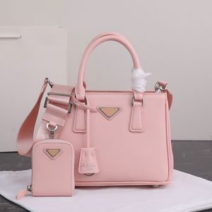 2023 vender moda bolsa presente carteira designer bolsa de alta qualidade feminina lona prática grande capacidade verão senhoras crossbody bolsa impressão carta bolsa tote