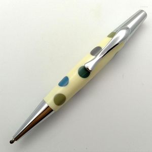 Boutique-Kugelschreiber, Kunststoffstab, Messingstück, G2-Mine, schlichter und zarter Stil