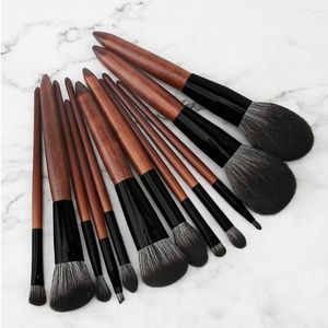 Makeup Brushes 12pcs Brush Set Animal Hair Professional Cosmetics Make Up Tools Kit For Powder Blusher EyeShadow Eyeliner