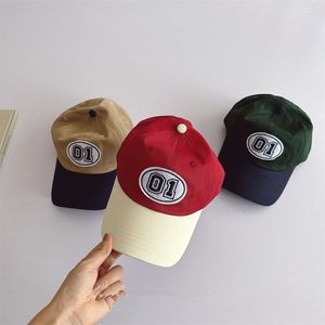 Top Caps 49-52cm Koreli Çocuk Beyzbol Kapağı 2023 İlkbahar ve Sonbahar Retro Renk Eşleşmesi Oval Logo Baby Street s Moda Güneşlik