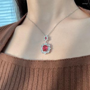 Pendant Necklaces Korean Bridal Exquisite Ruby Red Crystal Geometric Ring And Necklace Set Wedding Versatile Jewelry Accessories For Women