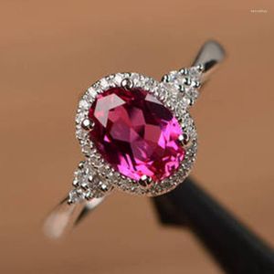 Alyans Moda Köpüklü Kırmızı Büyük Arnavut Alan Zirkon Nişan Yüzüğü Mikro Pave Kristal Kadınlar için Sevgililer Günü Hediye Takı