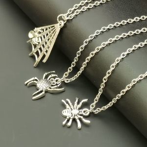 18 Pçs Charms Spider Halloween Antique Silver Charms Pendentes Colar Para Homens Mulheres Jóias Presentes X-05d