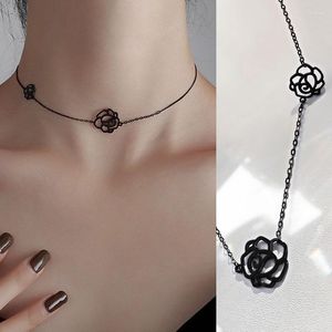 Choker Black Rose Women's Neck Chain Flower Halsband Gotiska smycken på pendellen för kvinnor Camellia Halsband