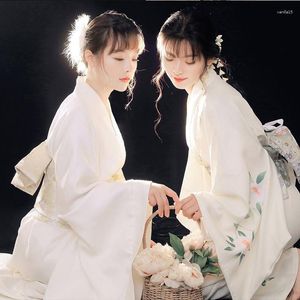 الملابس العرقية التقليدية اليابانية kimono 2023 أنثى الخريف الرجعية نمط أبيض طباعة مزاج المزاج