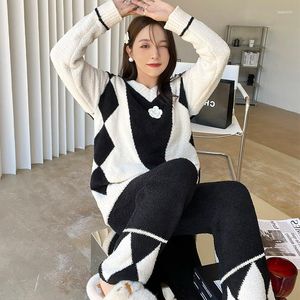 Women's Sleepwear Winter 2 Pieces Set Pajamas Flannel High-End Feather Yarn Nighty Suit Lady House Clothes
