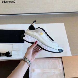 Paris channel color matching daddy shoes 2021 autumn new thick soled high sports women's shoes show feet small and versatile casual shoes