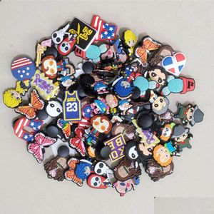 Skodelar Tillbehör 30/60/100 st Partiale Cartoon Charm Decoration Buckle For Clog Charms Pins Random Styles Drop Delivery OT65M