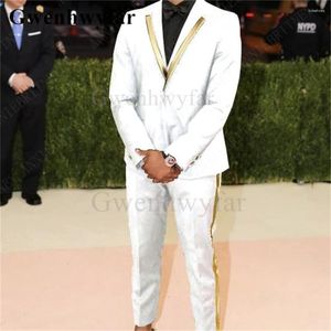 Męskie garnitury Gwenhwyfar 2023 Spring Suit Men Single Button Gold Satin Patch Seda Mężczyzna Slim Fit z Pan Pant Casual Stage Wedding 2 komputery