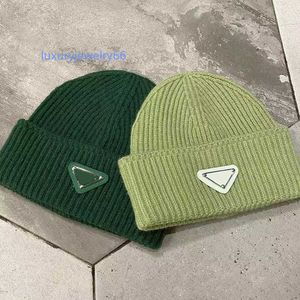2023 classic designer autumn winter mens beanie hat hot style men and women fashion universal knitted cap autumn wool outdoor warm skull caps 18colors