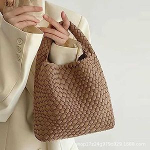 Abottegas Tote Bag Vneta Jodie Mini Teen Intrecciato Designer Women's Handheld Versatile Fashion Tourism Beach Design Trend Knitted Bag