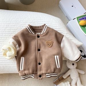 ジャケット幼児幼児の男の子の女の子の服をかわいいフリース冬の暖かいジャケットカジュアル野球ユニフォームアウターウェアキッズコート230802