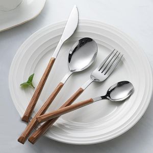 Servis uppsättningar rostfritt stål imitation trähandtag knivgaffel sked japansk koreansk stekmåltid dessert västerländsk bordsartiklar 16-stycken