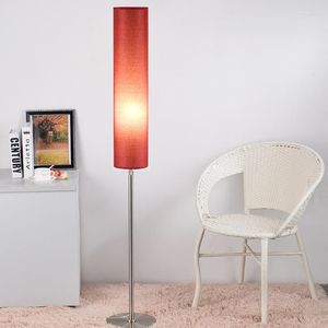 Golvlampor temar nordisk lampa modern enkelhet familjen iiving rum sovrum bredvid soffkreativiteten led dekorativt stående ljus