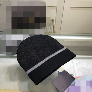 Designer Caps Man Woman High-Quality Caps Fashion Stippled Knitted Beanie Wool Cap Good Texture Cool Hat