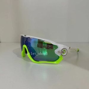 Óculos de sol de ciclismo UV400 3 lentes Óculos de ciclismo Esportes ao ar livre Óculos de equitação Óculos de bicicleta Lente polarizada com estojo para homens e mulheres