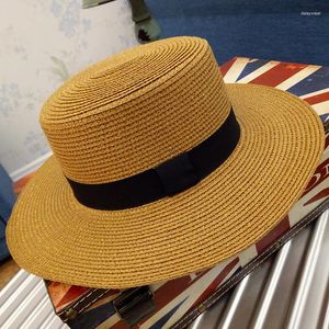 Breda brim hattar sol hatt vår sommar retro gyllene flätad halmd lady mode takar solskyddsmedel tour solskade platt topp visir kepsar h134