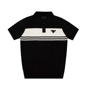 Herrpolos designer Ny produkt P Family 23SS Spring/Summer Sticked Elastic Polo Neck T-shirt Fashion Contrast Panel Triangle Shirt For Men Fosr