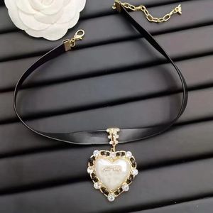 Fashion Euro-American Love necklace Euro-American trend hip Hop style designer leather rope chocker necklace for women