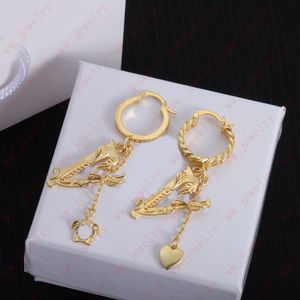 Fashion metal inlaid zircon left and right asymmetrical ear buckle relief floral leaf portrait Heart-shaped pendant earrings, ladies Dangle Chandelier, banquet