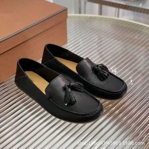 Loro Piana Classic LP bequemer Slip-on-Schuh 2023 Neue Lederschlupf auf Slattern Square Head Quaste Bohnenschuhe für Frauen Loro Piana Schuhe