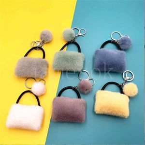 Schöner Faux Pelzball -Schlüsselbund Pompom Fluffy Schöne Zero Wallet Modeling Schlüsselkette Schlüsselrunde Frauen Tasche Weihnachtsgeschenke DF150