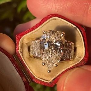 Cluster Rings Classic Bridal Wedding Inlaid Big Drop Shaped Cubic Zirconia Bling årsdag kärlek Gift Evighet Kvinnor