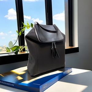 2023 Preto Mochila Genuína Couro Crossbody Bolsa De Ombro Luxo Designer Schoolbag Largecapacity Womens Mens Back Pack Clutch Bags Totes Bolsas Sthool Bags