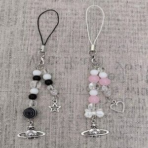 Portachiavi Nana Ispirato Pink Black Phone Charms Portachiavi Catena Satellite Heart Star Charm Fatto a mano Anime Grunge Coquette Y2k