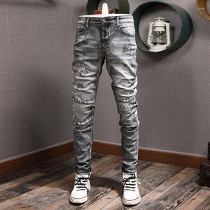 Jeans Masculino High Street Moda Masculino Retrô Preto Cinza Elástico Ajuste Justo Rasgado Graffiti Estampado Calças de Marca Hip Hop