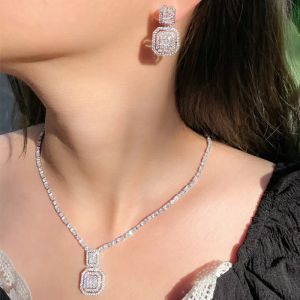 Vintage Luxe Sqaure Designer Sieraden Set Vrouw Oorbellen Ketting AAA Kubieke Zirconia Koper Rose Goud Zilver Kettingen voor Bruid Bruiloft Verloving Geschenkdoos