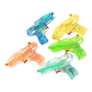 Gun Toys 5 PCS Детские водяные игрушки для водных игрушек мини -прозрачные сквиртные водяные пушки Дети летние боя на открытом воздухе пляжный бластерский игрушки игрушки 230803