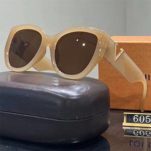 Womens Men Sunglasses Designer Icon Cat Eye Eyeglasses Goggle Fashion Brand Sun Glasses Gold Letter Transparent Frame Sunglass with Box