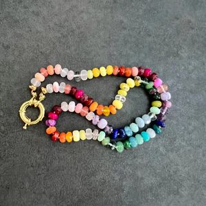 Collane con ciondolo Collana lunga arcobaleno bohémien Ametista naturale Avventurina Quarzo rosa Calcedonio Agata gialla Corda mista rossa Nodo gioielli 230804