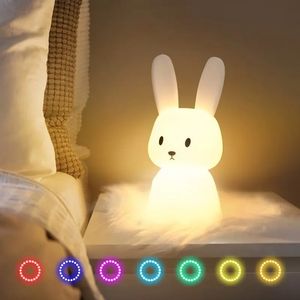 Lampor nyanser LED Night Light Silicone Rabbit Touch Sensor Lamp Söt djurlätt sovrum Dekor gåva till barn Baby barnbordslampa Heminredning 230804